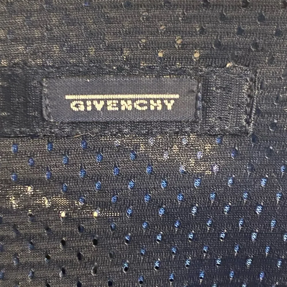 Men’s vintage Givenchy mesh jacket, perfect for spring and summer 🤩